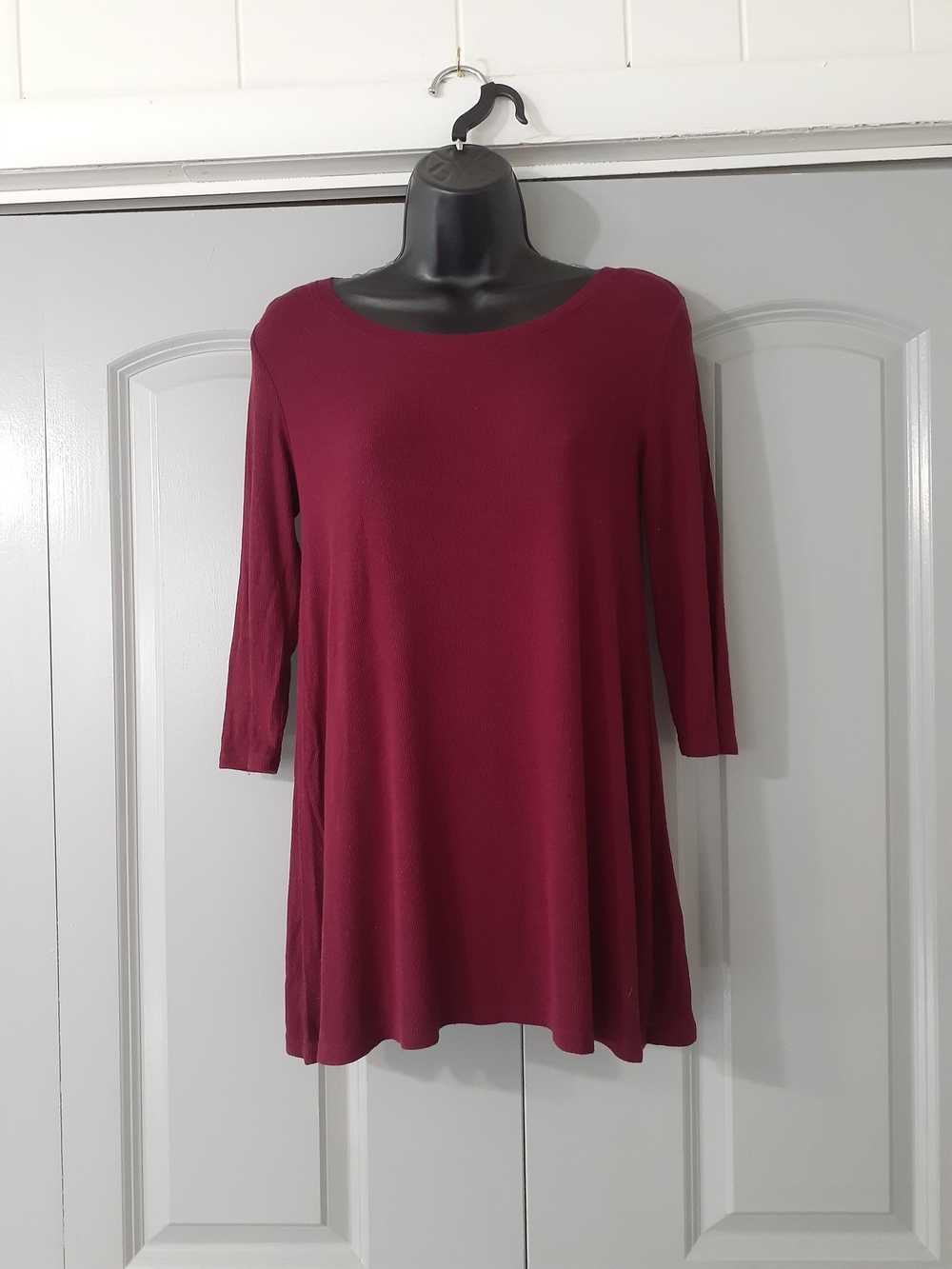 SO Women's Burgundy 3/4 Sleeve Tunic Tee